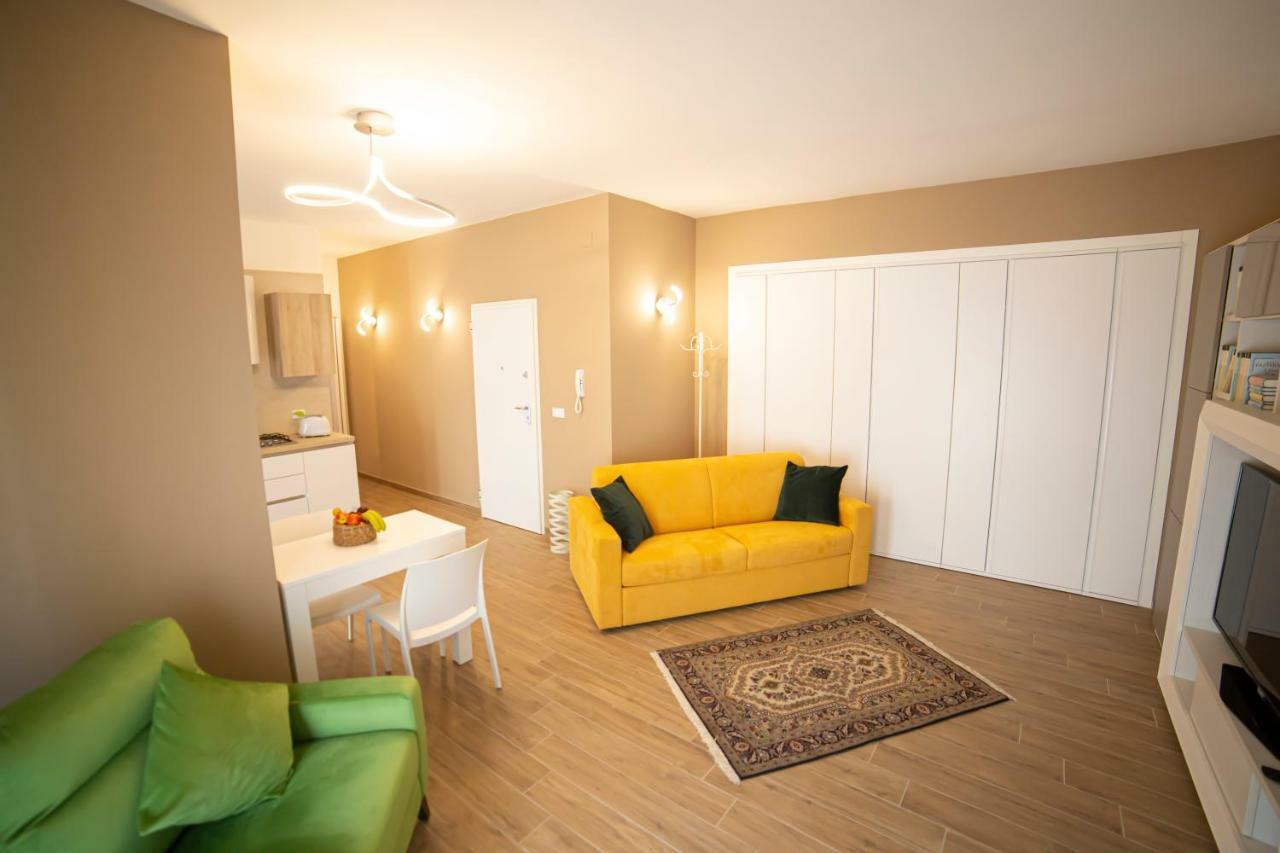 Appartement Chez Moi à Foggia Extérieur photo