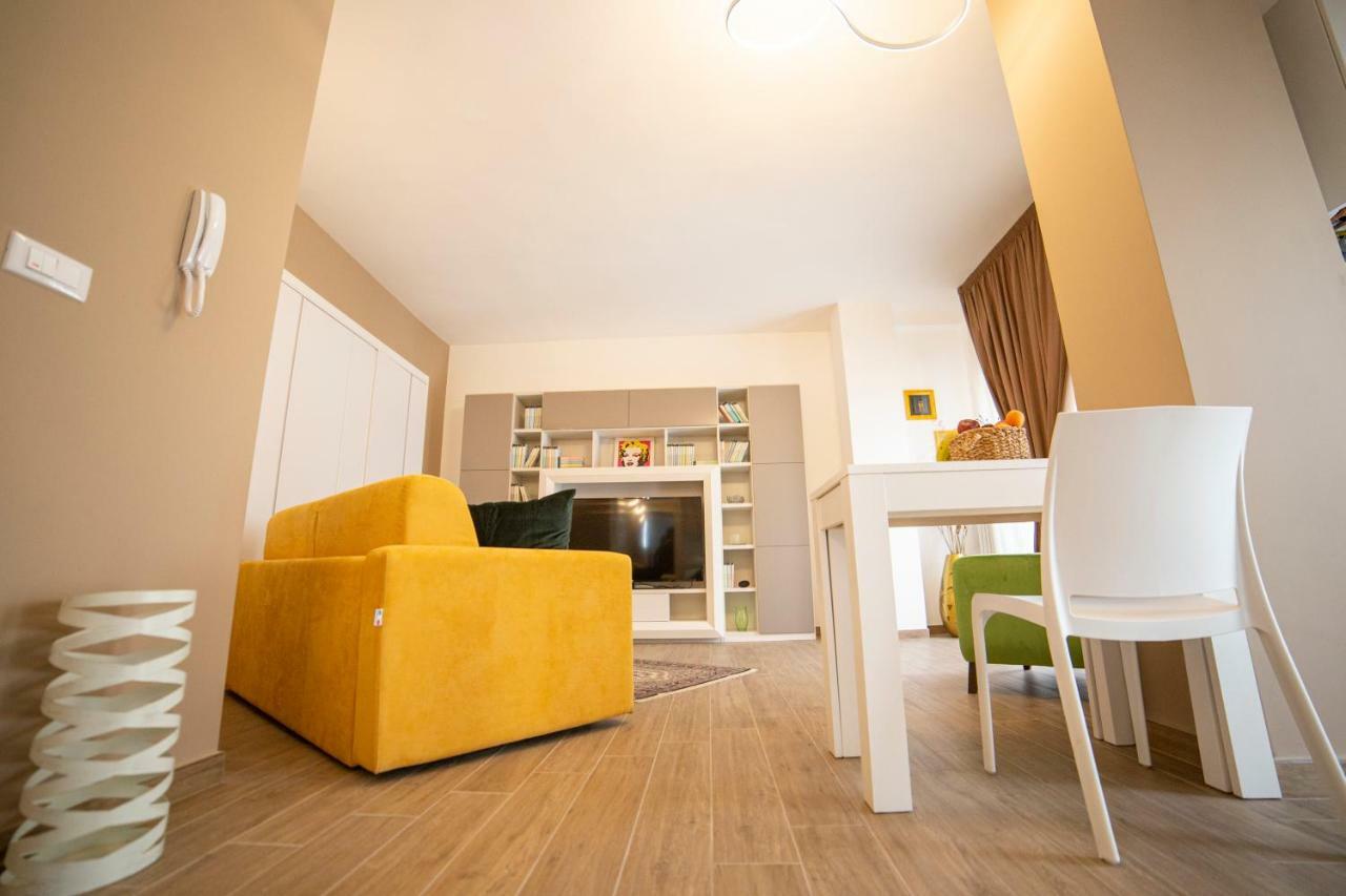 Appartement Chez Moi à Foggia Extérieur photo