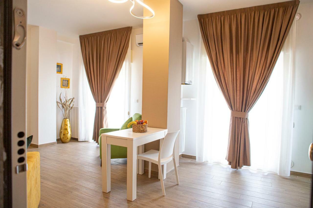 Appartement Chez Moi à Foggia Extérieur photo
